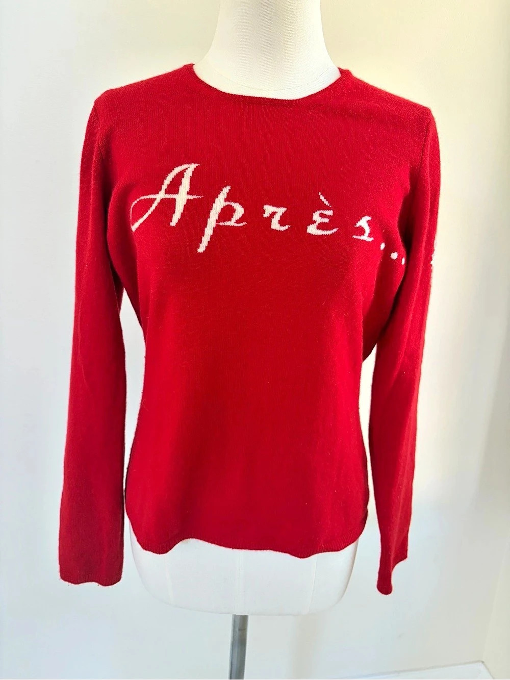Saks Fifth Avenue Red & White Après Ski Sweater Small